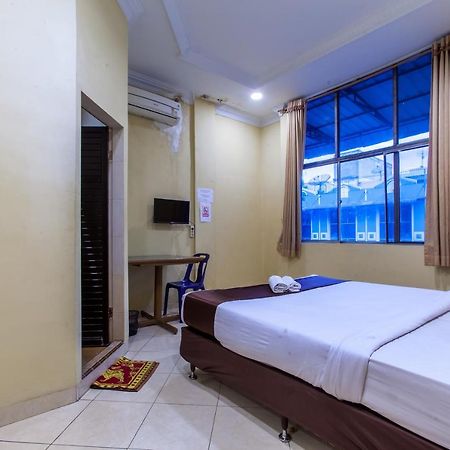 Star Inn Medan Exterior photo